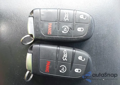 2016 Dodge Charger Sxt z USA, uszkodzony, nr VIN 2C3CDXHG7GH205529